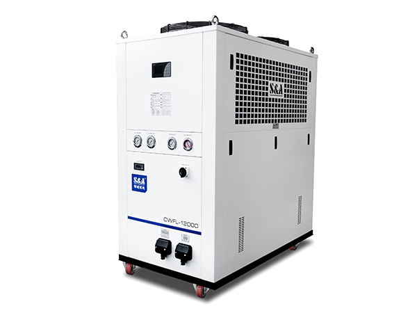 12000W光纤激光器，如何选购激光冷水机？