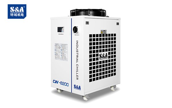 3D玻璃热弯机需要使用工业冷水机吗？