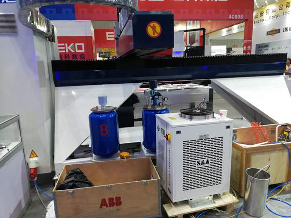 特域工业冷水机为点胶机提供高效冷却解决方案